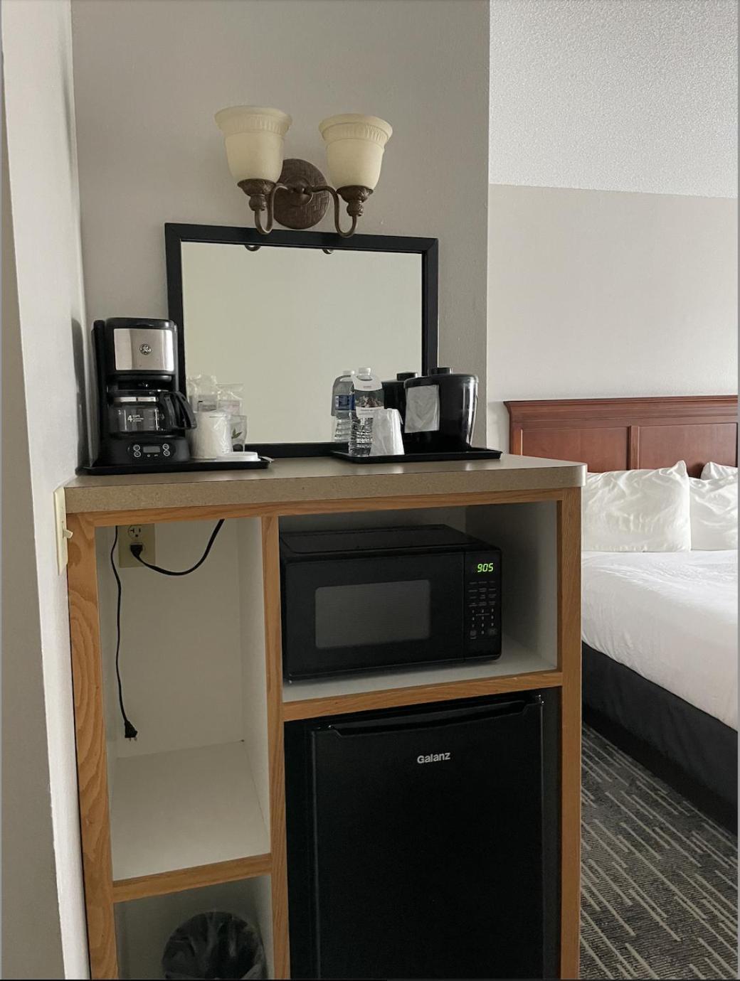 Best Western فورت دودج المظهر الخارجي الصورة